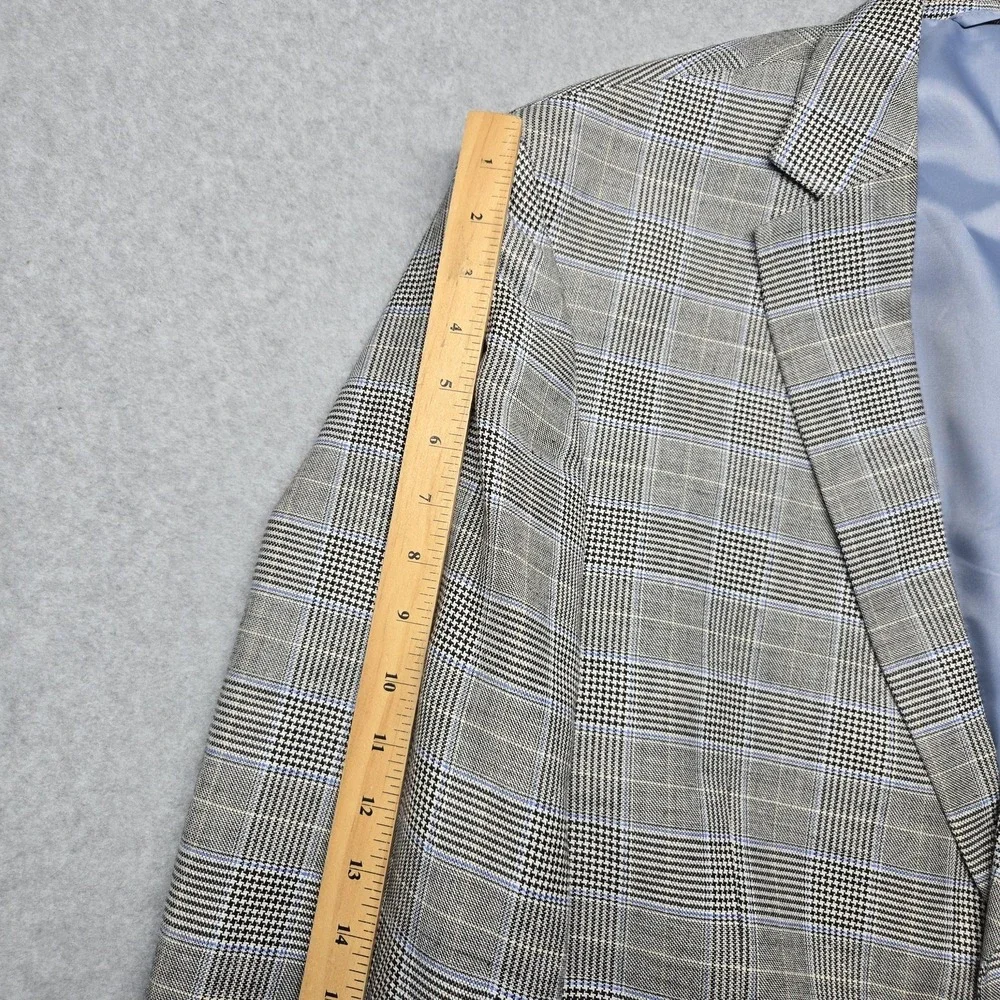 TravelSmith Blazer Mens Large Gray Plaid 2 Button Sport‎ Coat Jacket Classic Fit